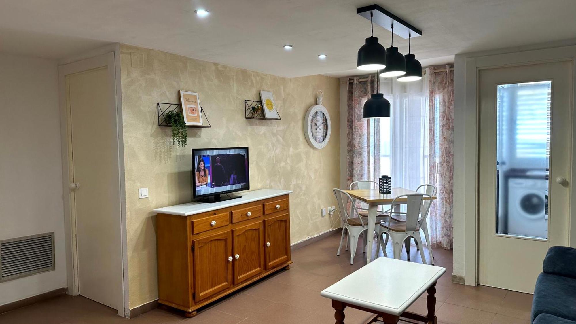 Apartment Capri Gandia Primera Linea - Alquiler Solo Familias *